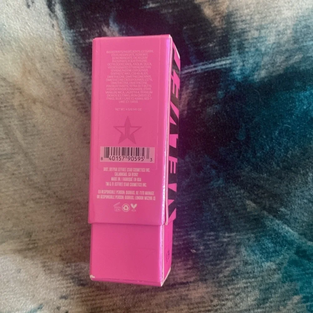Jeffree star velvet trap lipstick holy fashion color